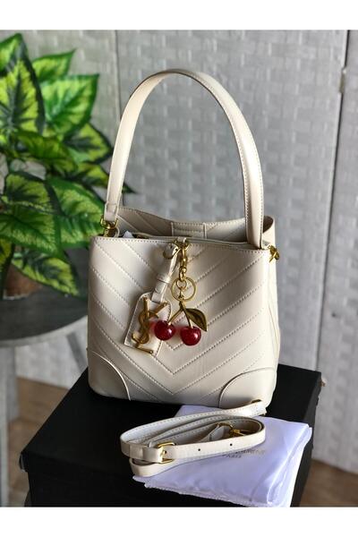 GGGG Shoulder bag with accessories