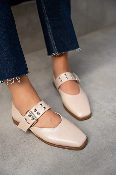 LAMİNTA Jewel Beige Leather Belt Detailed Women's Ballerinas