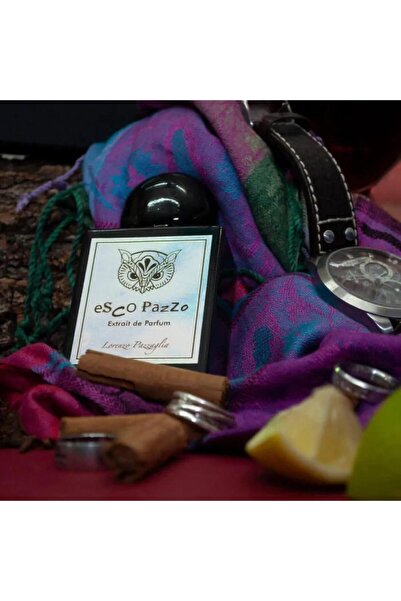 Lorenzo Pazzaglia Esco Pazzo by – Unisex – Extrait de Parfum – 50 ml