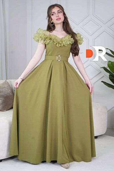 Dr Fashion Off-shoulder long dress decorated with green roses