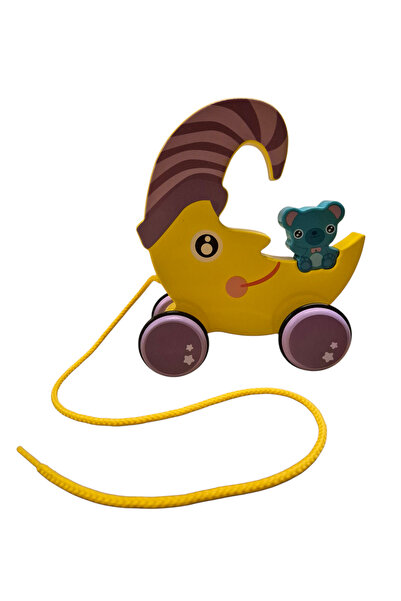 China Wooden pull toy with wheels - Luna