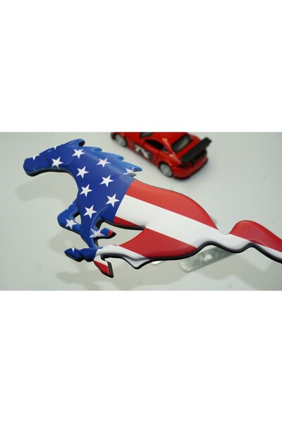 DK Tuning Mustang Shelby GT Koşan At Ön Panjur Vidalı Amerikan Bayrak 3D Meta...