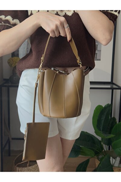 mèche atelier since 2024 Katy Women's Wallet Hand and Shoulder Bag Oil Green