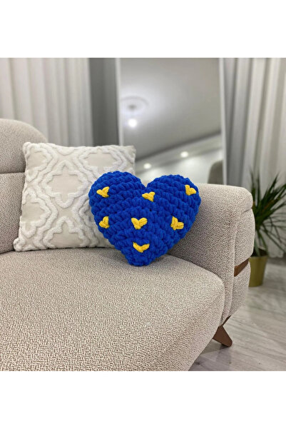 AidaAstrid Special Heart Pattern Pillow for Special Occasions - Heart-Shaped ...