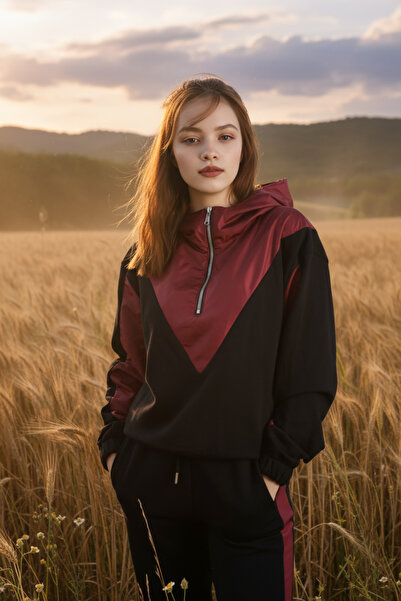 Flare طقم رياضي نسائي أنيق بقطع قماش مخيطة معاً - جودة ممتازة/تصميم خاص