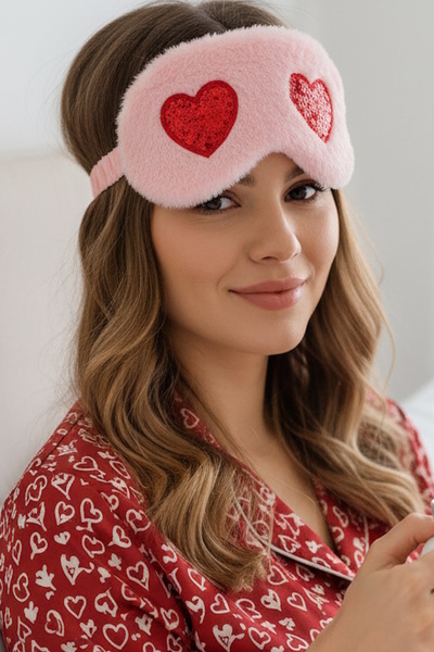 CAŞ DEKORASYON عصابة نوم من القطيفة على شكل قلب باللونين الوردي والأحمر