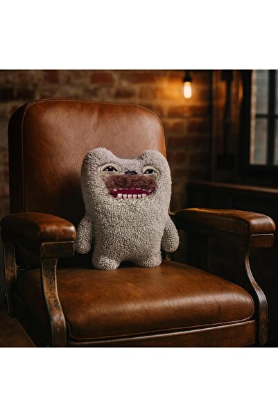TOYFEST دمية ZURU Fuggler Hairy Fuggs القطيفة فائقة النعومة ذات الشعر، دمية Old Tooth ذات الشارب الرمادي، 22 سم
