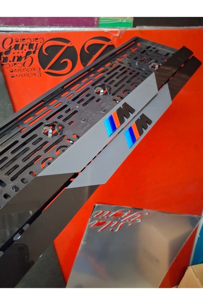 atom tasarım & reklam BMW M Logolu uyumlu Plakalık