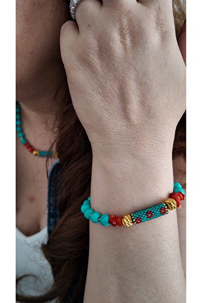 By Selen Suyolcu سوار ميوكي