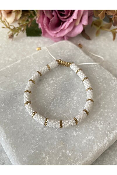 By Selen Suyolcu سوار ميوكي