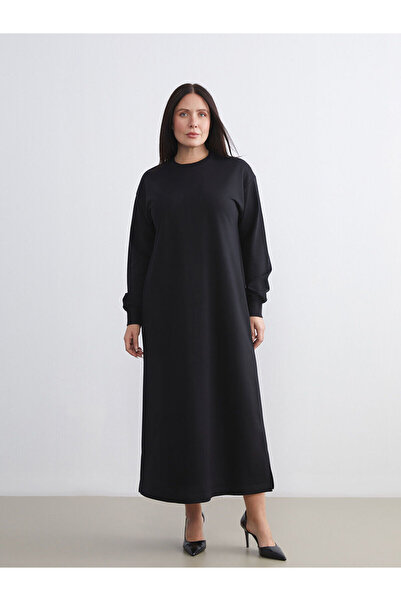 LC Waikiki Φόρεμα με λαιμόκοψη ποδηλατικού τύπου