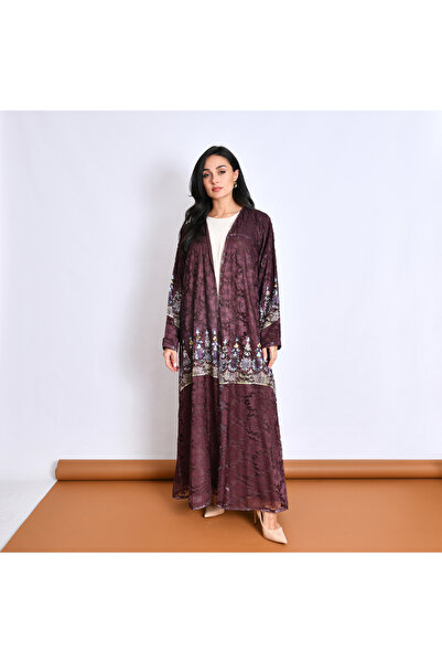Oya.sa عباية باللون العنابي المائل للبني بقصة انسيابية بقماش الدانتيل بطبعات ...