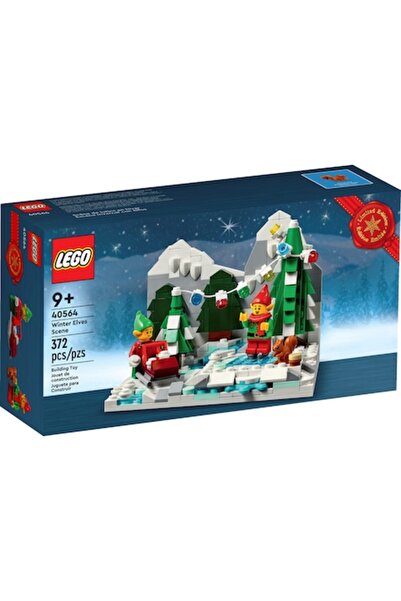 LEGO Winter Scene with Elves, 372 pieces