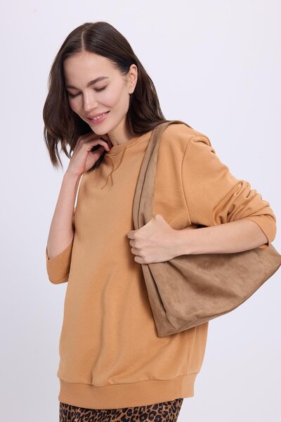 Tudors Women's Oversized Wide Cut 100% Cotton Basic Camel Crew Neck Sweatshirt
