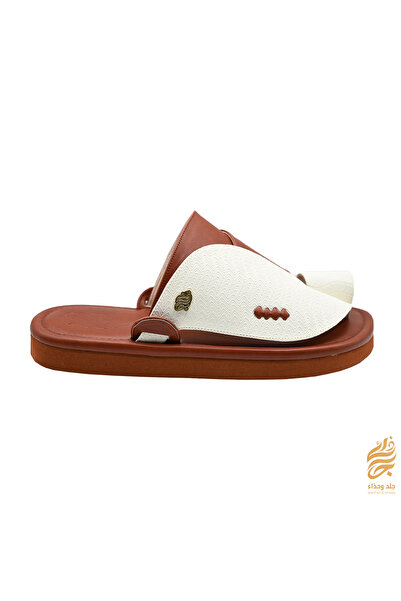 Leather & shoea Distinctive and modern oriental shoes for a bold look