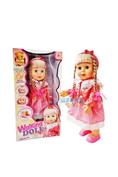 Helga Toys Păpușa Belinda cu senzori, merge, cântă și vorbește, 42 cm