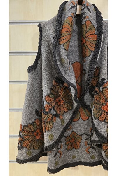 Park Moda Felt Vest Floral Embossed