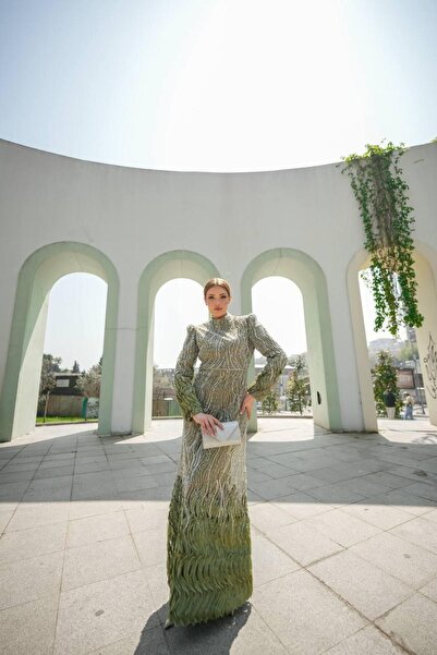 Stil Hattı Simli Boncuklu Abiye