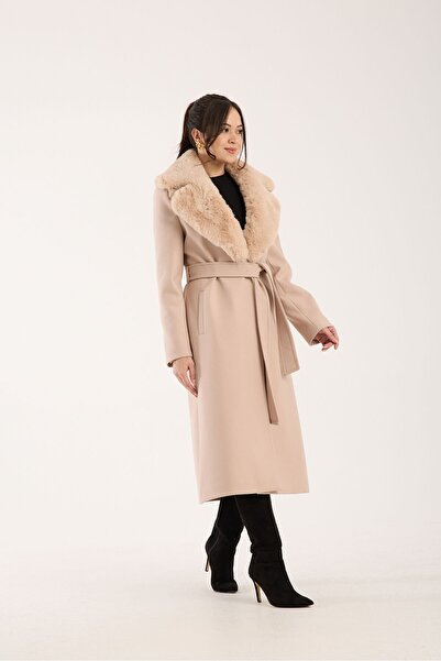 Özlem Yıldız Yakası Kürklü Uzun Kaşe Kaban