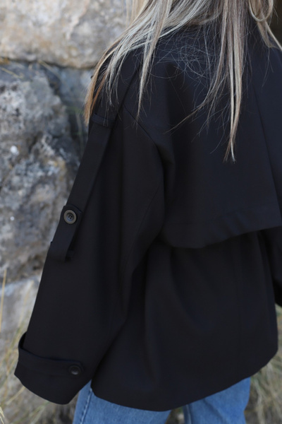 bytugcekaya Siyah Kısa Standart Beden Poliviskon Trenç