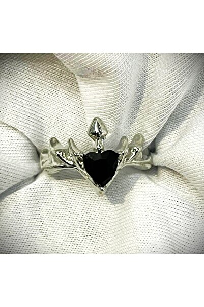 DÜKKAN DESİGN Black Stone Shaman Deer Necklace