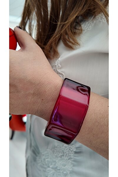 By Selen Suyolcu Bone Women's Bracelet