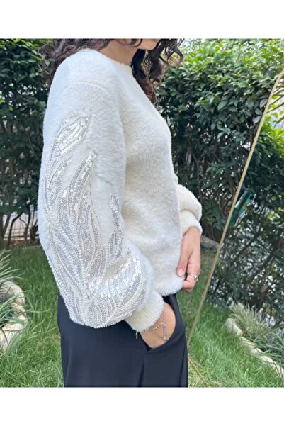 Butik Şans Bearded Knitwear Sweater with Sequin and Bead Embellished Sleeve Detail