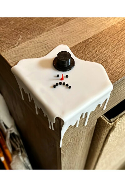 tredblock Новогодишна украса Коледна украса за ъгъл на маса с разтопен снежен човек