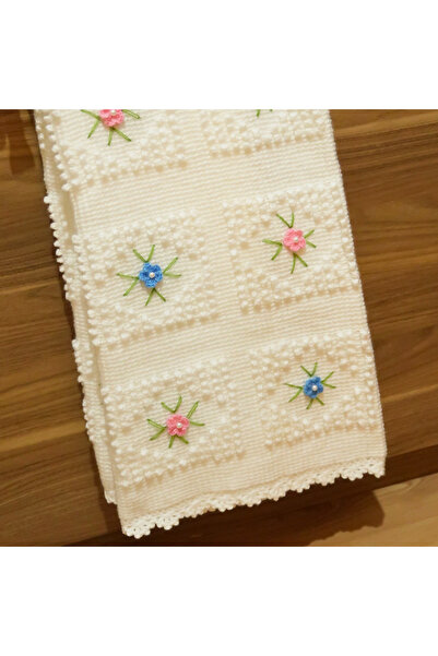 Aykır ı Bebe Pembe-Mavi Çiçek Desenli Tunus İşi El Örgüsü Bebek Battaniyesi