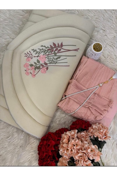 STAYILK DRESSES 2cm thick sponge padded prayer rug with a distinctive and elegant design. Cool cotton embroidered prayer sheets.