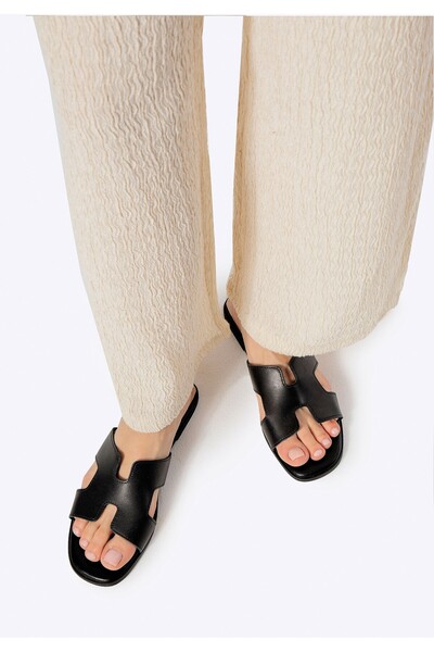 Wittchen Sandale damă din piele în formă de H, negre, piele