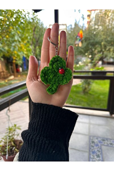 yucin Handmade Velvet Fluffy Lucky Keychain & Clover Design Gift & Bag Ornament