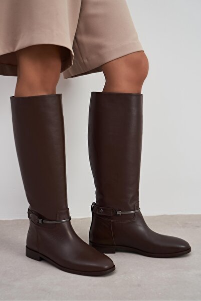 NİŞANTAŞI SHOES Γυναικείες μπότες Biker Melenia καφέ ματ από γνήσιο δέρμα με χοντρό τακούνι και μεταλλικά αξεσουάρ