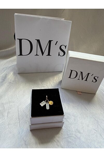DM’s Silver Üçlü Sallantılı Friends Gümüş Charm’ı
