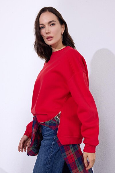 Tudors Women's Oversized Wide Cut Cotton 3-Thread Crew Neck Red Sweatshirt