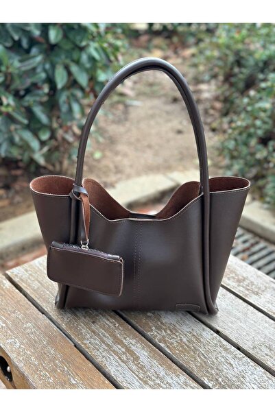 bahwar Bitter Brown Classic Shoulder Bag