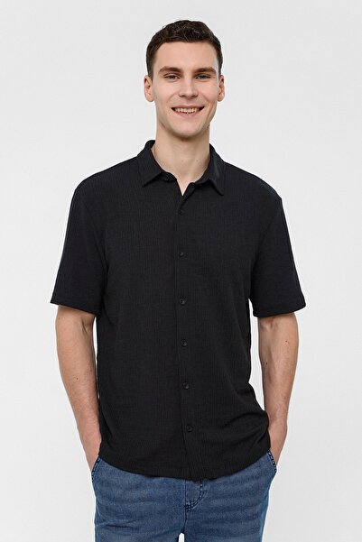 Back And Bond Black Regular Fit Knitted Shirt