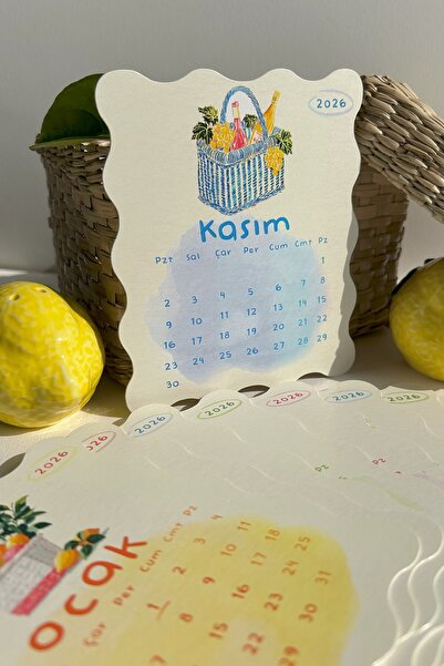 MSticker Akdeniz Esintili 2026 Masa Takvimi | Dalgalı Kesim, 12 Ay, Ahşap Ayaklı Dekoratif Takvim