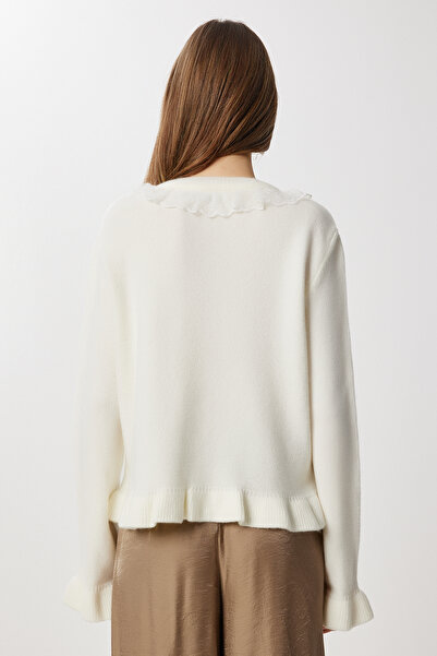 Lovelyİstanbul Ruffled Embroidered Collar Knitwear Cardigan Lki̇0049 Ecru