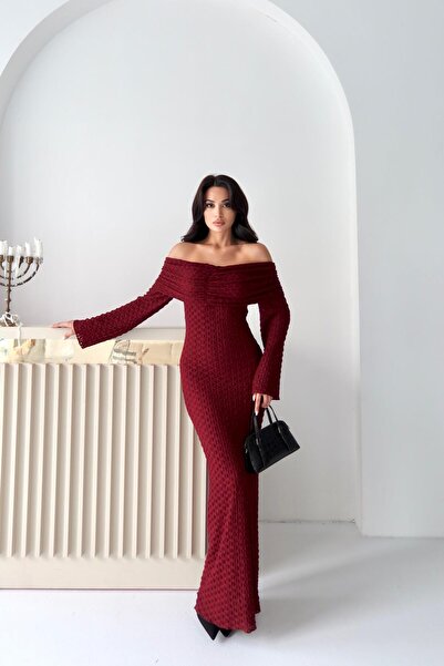 Serica Moda Burgundy Madonna Collar Lined Long Lace Dress