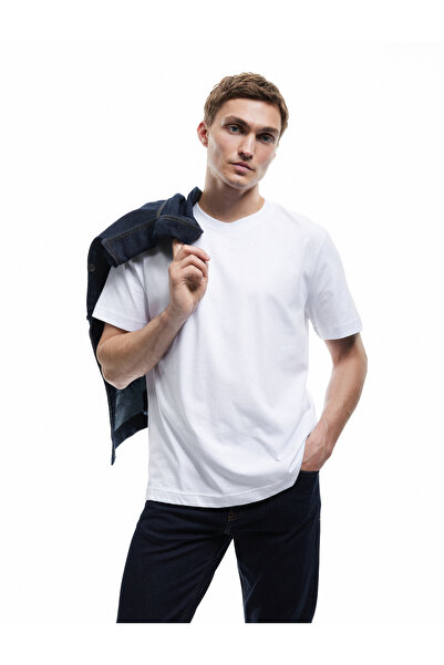 Koton تي شيرت رجالي أساسي باللون الأبيض