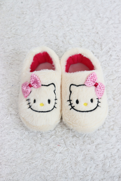 Aiw Hello Kitty Figürlü Sevimli Peluş Panduf – Fuşya| Rahat, Sessiz ve Kaymaz Taban