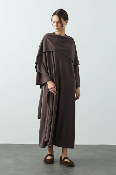 SENA GÜVEN Loop Pelerin Şal Kahverengi