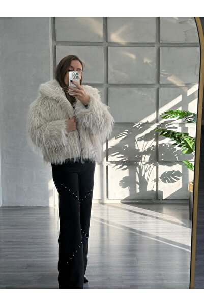 BETÜLAKSU Saçaklı Kısa Kürk Ceket Bej