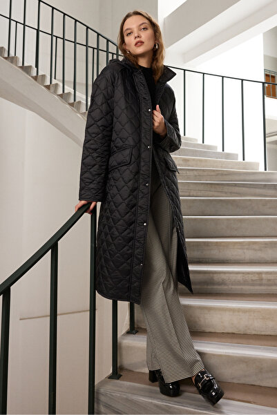 Naramaxx Kapitone Kapüşonlu Uzun Siyah Mont