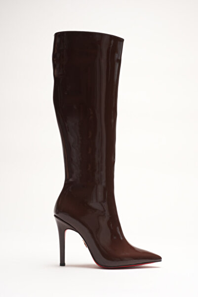 Ayakkabı Ateşi حذاء نسائي بكعب عالٍ ومقدمة مدببة يصل إلى أسفل الركبة من الجلد...