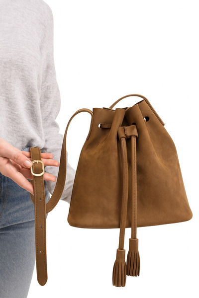 MaVaux Γυναικεία τσάντα Urban Series από γνήσιο δέρμα Nubuck με φούντες