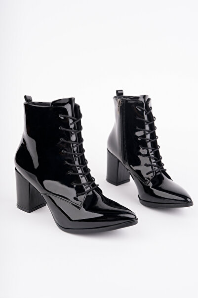 Madam Tarz كافكا أحذية بكعب مربوط