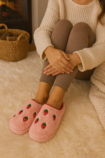 ALB TERLİK AYAKKABI SAN. TİC. LTD. ŞTİ. Women's Strawberry Patterned Plush House Slippers – Soft, Warm, Non-Slip Sole Winter Slippers