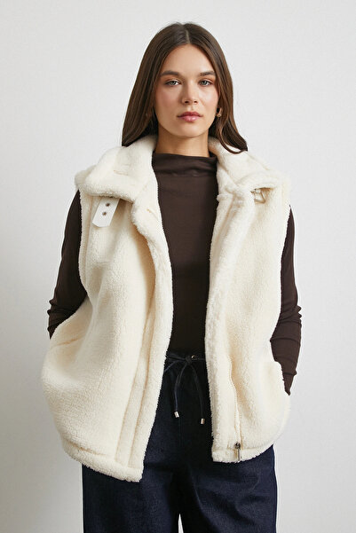 Never more Деталізована коміркова м'яка жилетка Екру